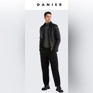 DANIER Men’s Black Leather Jacket. Size L. Like New! Mint. removable Liner